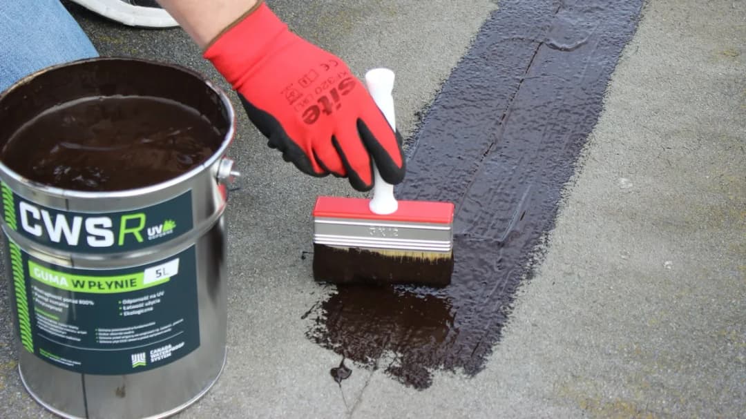 Skuteczne sposoby na uszczelnienie dachu z papy – materiały i aplikacja