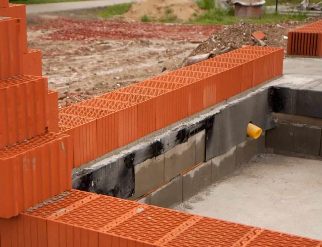 Ile pustaków Porotherm na m2: Oblicz dokładne zużycie materiału