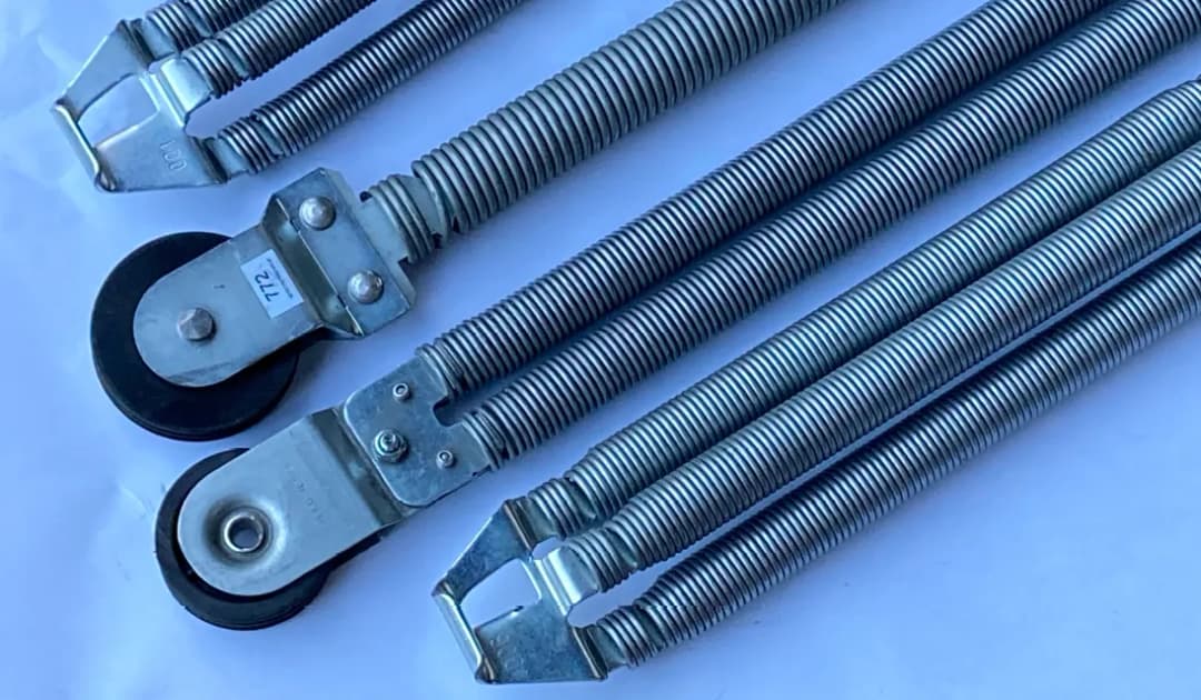 Sprężyny do bram garażowych: rodzaje, właściwości i wybór