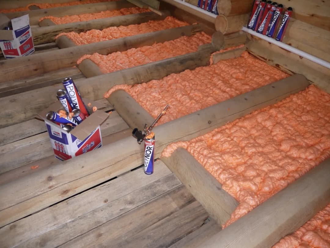 Pianka zamkniętokomórkowa w sprayu: Najlepsza izolacja dla domu