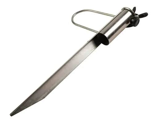 Najlepsze kotwy do parasola ogrodowego - uniknij problemów z wiatrem