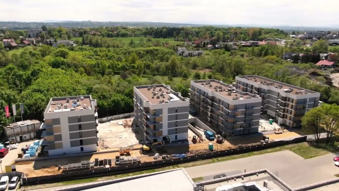 Dom nad ruczajem 2: Fascynująca kontynuacja bestsellerowej powieści