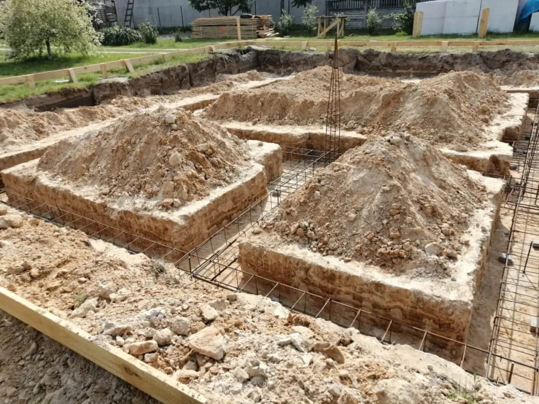 Dom bez ławy fundamentowej: Innowacyjne rozwiązania budowlane