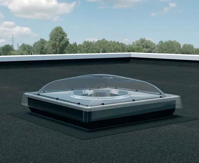 Świetlik dach płaski: Naturalne oświetlenie w nowoczesnym budownictwie